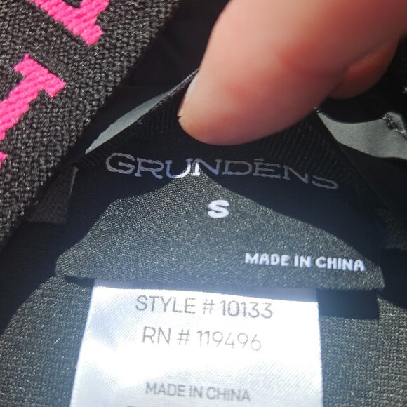 Women's Grunden Black Neptune Bib with Pink shoulder strap trim, Small - Picture 9 of 16